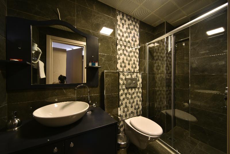 Pelican House Hotel Istanbul Exterior photo